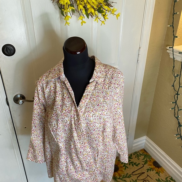 Basic Editions Ladies Shirt (inv# 80) - Picture 8 of 10